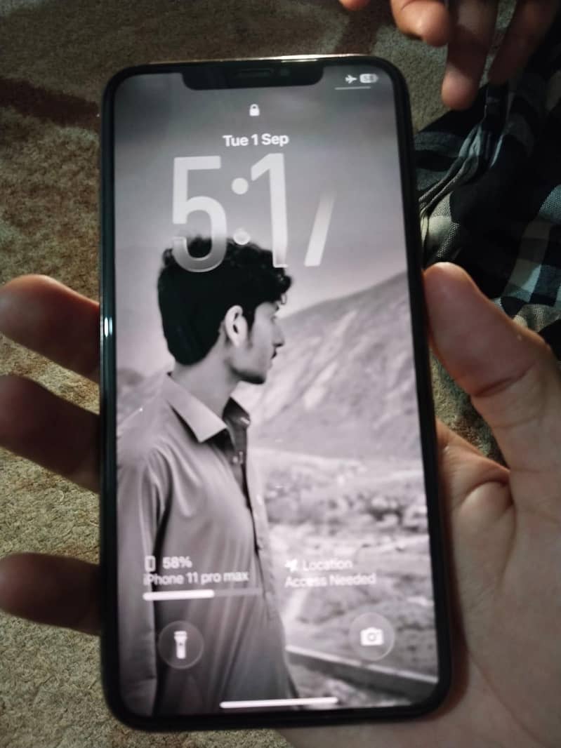 Apple iPhone 11 Pro Max 2