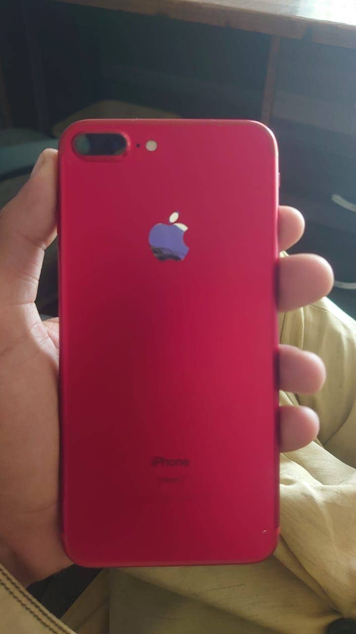 Apple iPhone 7 Plus 5