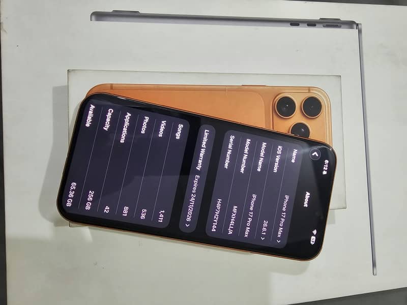 Apple iPhone 17 Pro Max 4