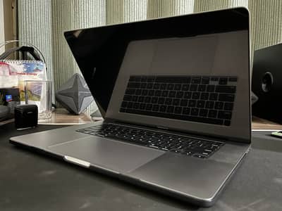 Macbook Pro 2019 16" | 16 GB RAM | 512 GB SSD | Just 163 Cycle Counts