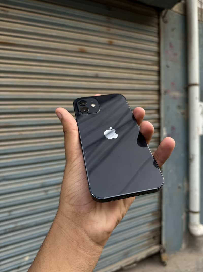 Apple iPhone 12 5
