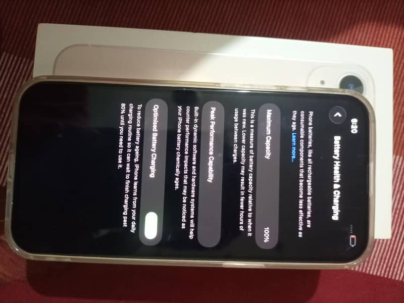 Apple iPhone 13 4