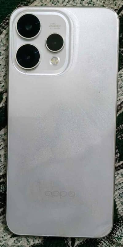 OPPO Reno 15