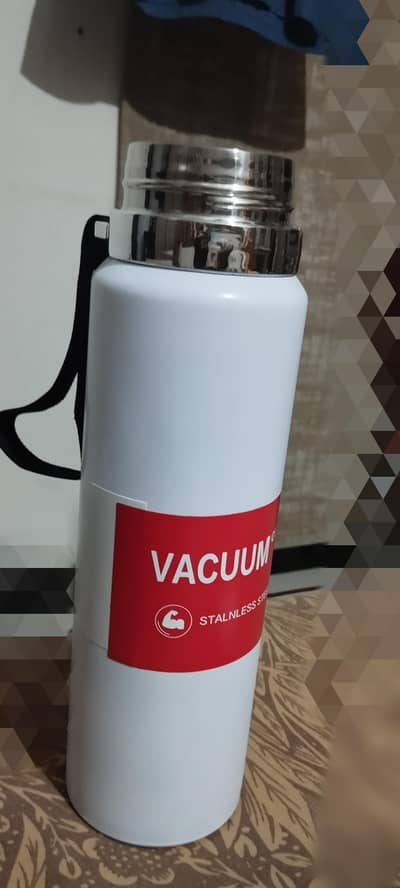 ~ ••  Hot & cool Water bottle 1000-ML imported ~••• 1795