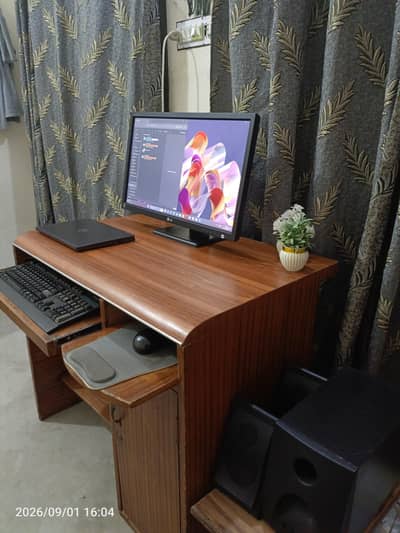 Computer Table