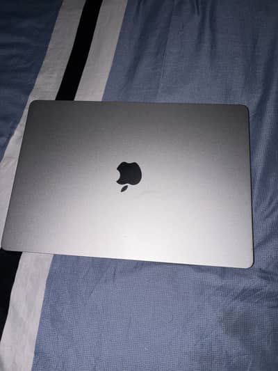 Macbook air M3 15 inches 512gb