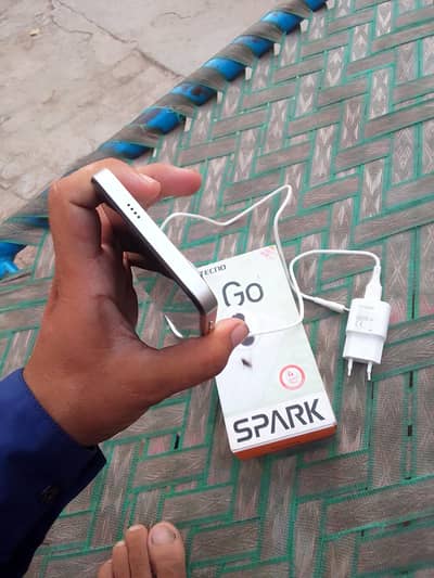 Tecno Spark Go 1