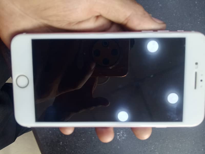 Apple iPhone 7 Plus 5