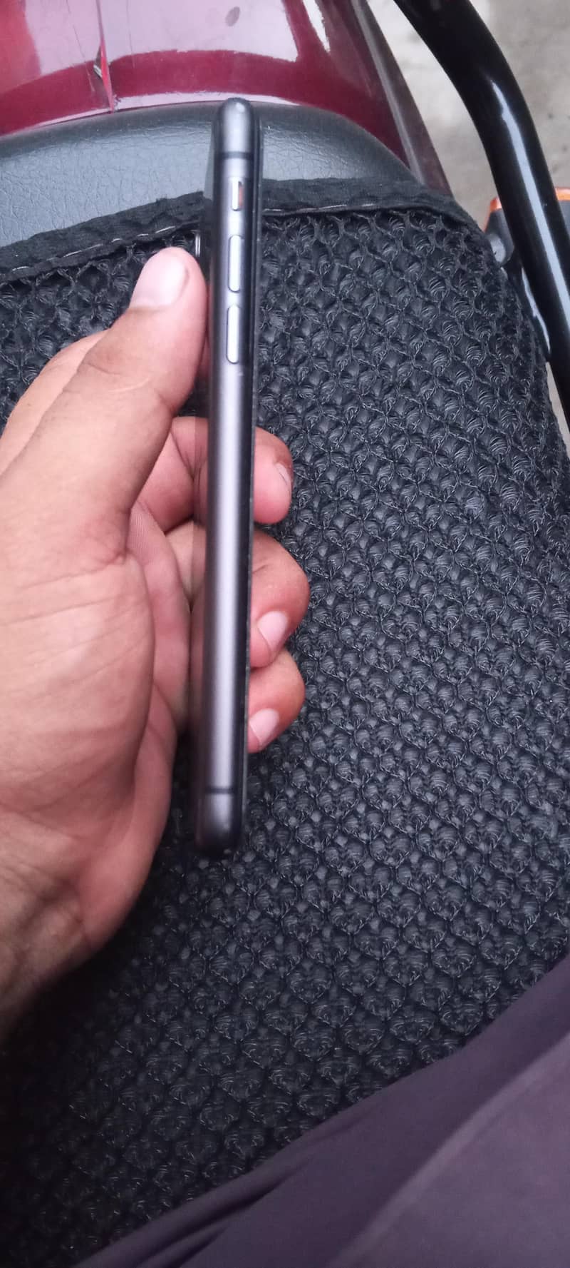 Apple iPhone 11 3