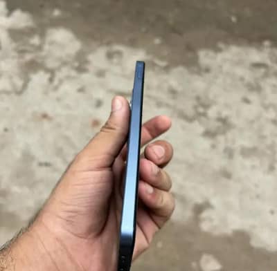 Realme C63.03015807014