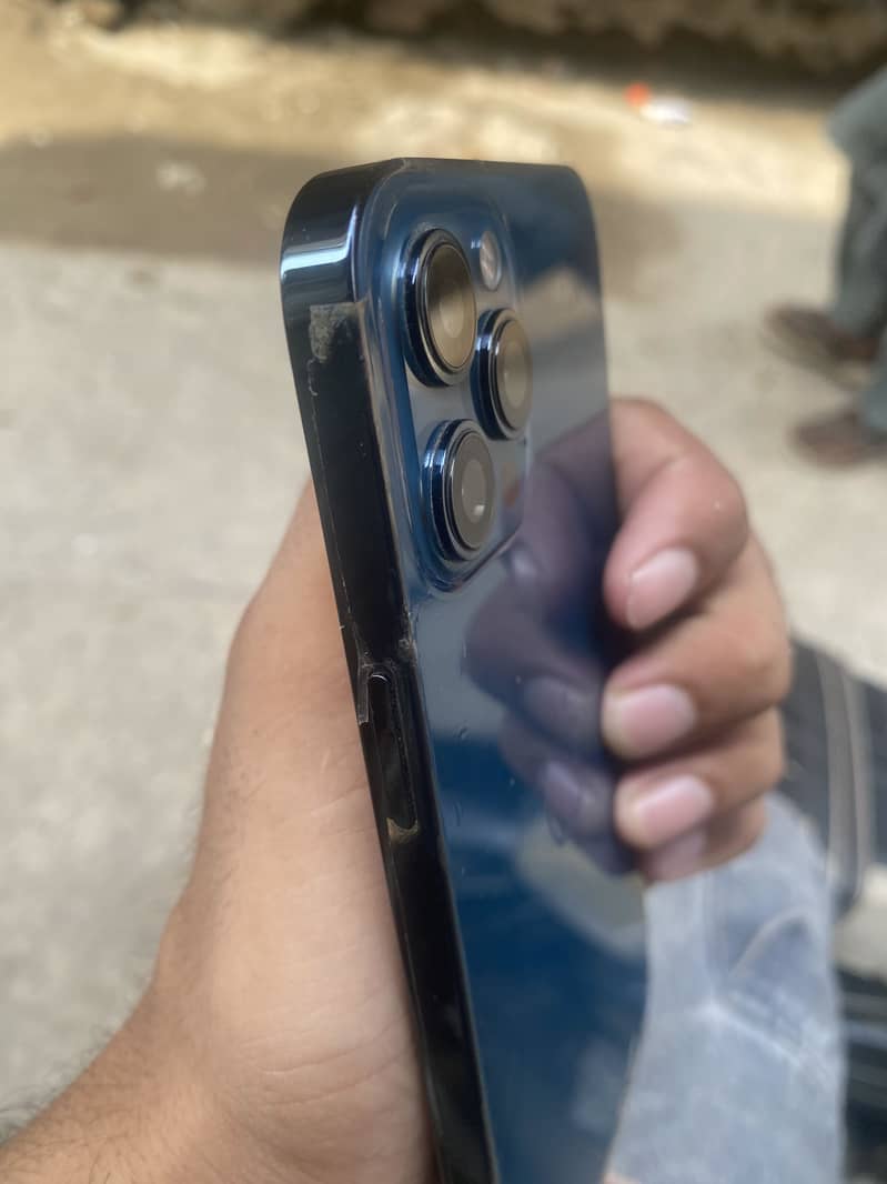 Apple iPhone 12 Pro Max 2