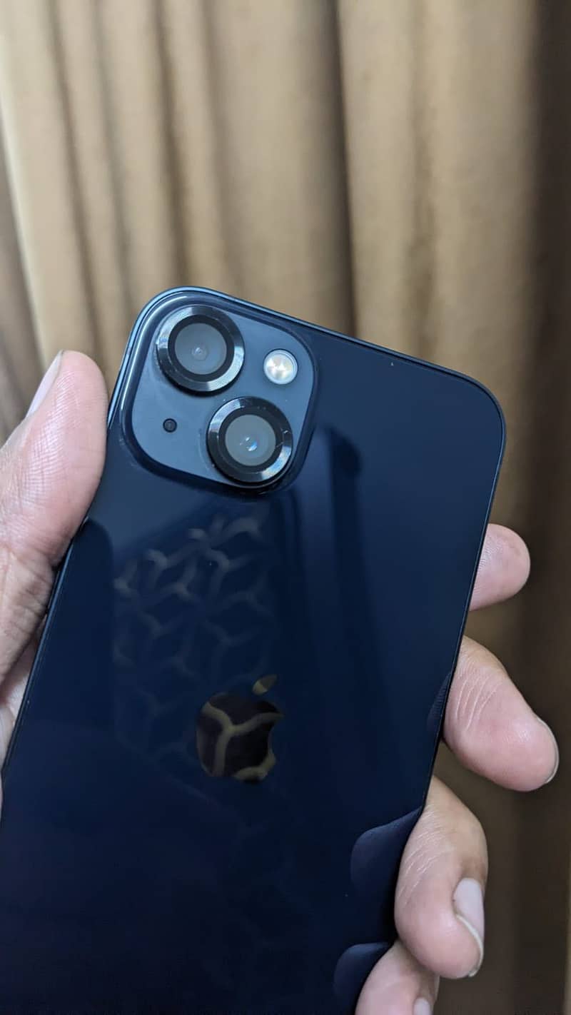 Apple iPhone 13 1