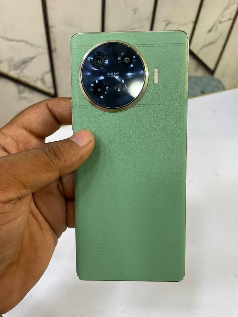 Tecno Spark 20 Pro Plus 3