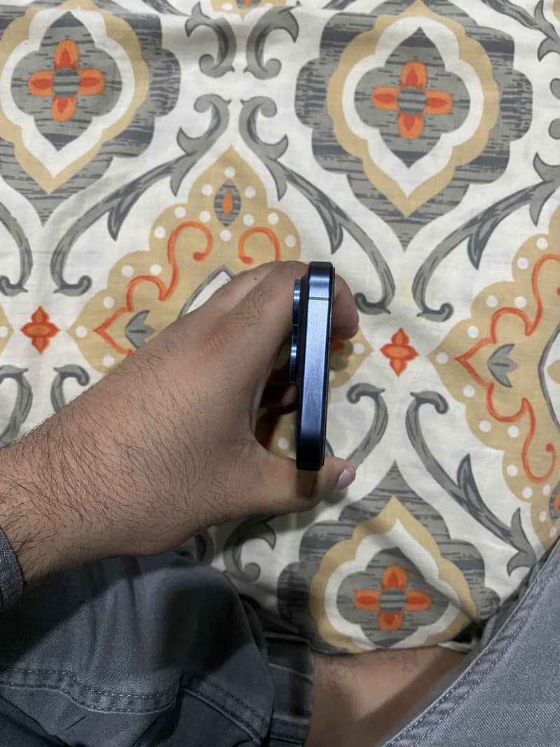 iPhone 15 pro 0