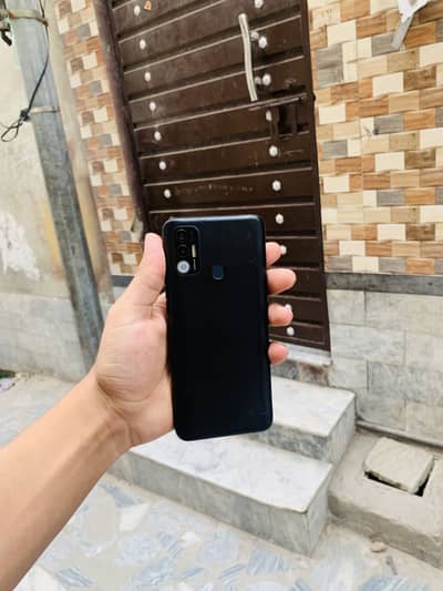 Tecno Spark 7T