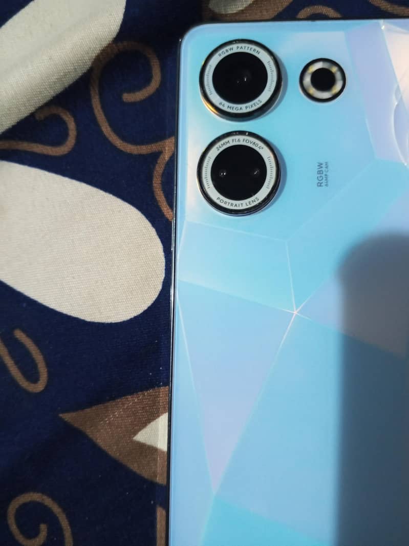 Tecno CAMON 20 1