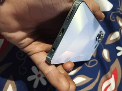 Tecno CAMON 20