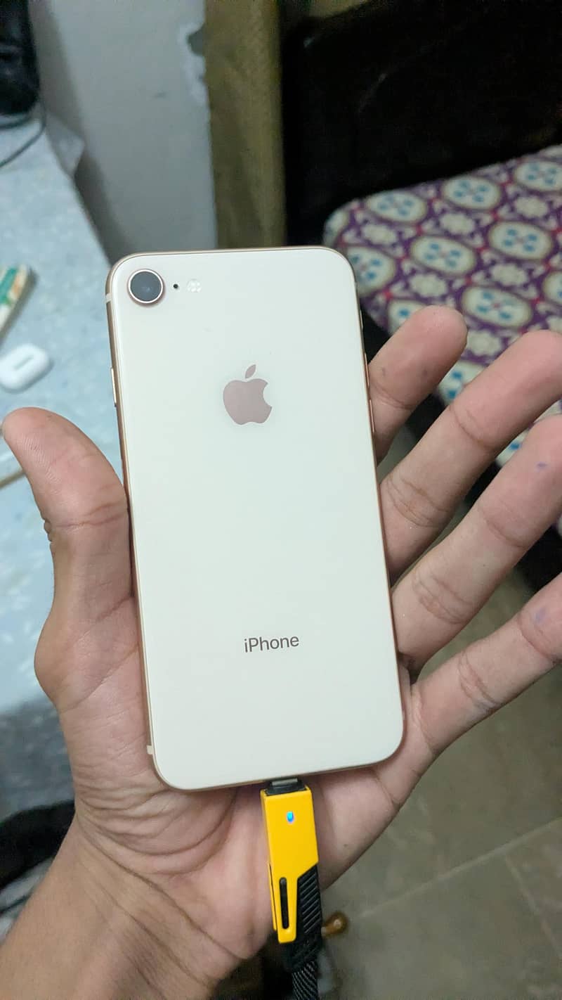 Apple iPhone 8 ( bypass ) 2