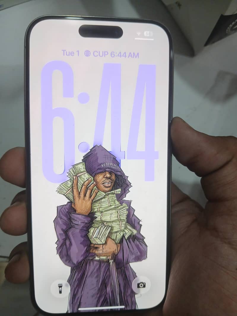 Apple iPhone 15 Pro 1