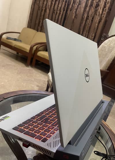 Dell G15 5515