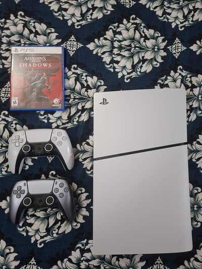 PS5 Slim Disc Edition 1TB.