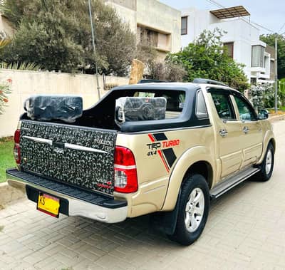 Toyota Hilux 2013