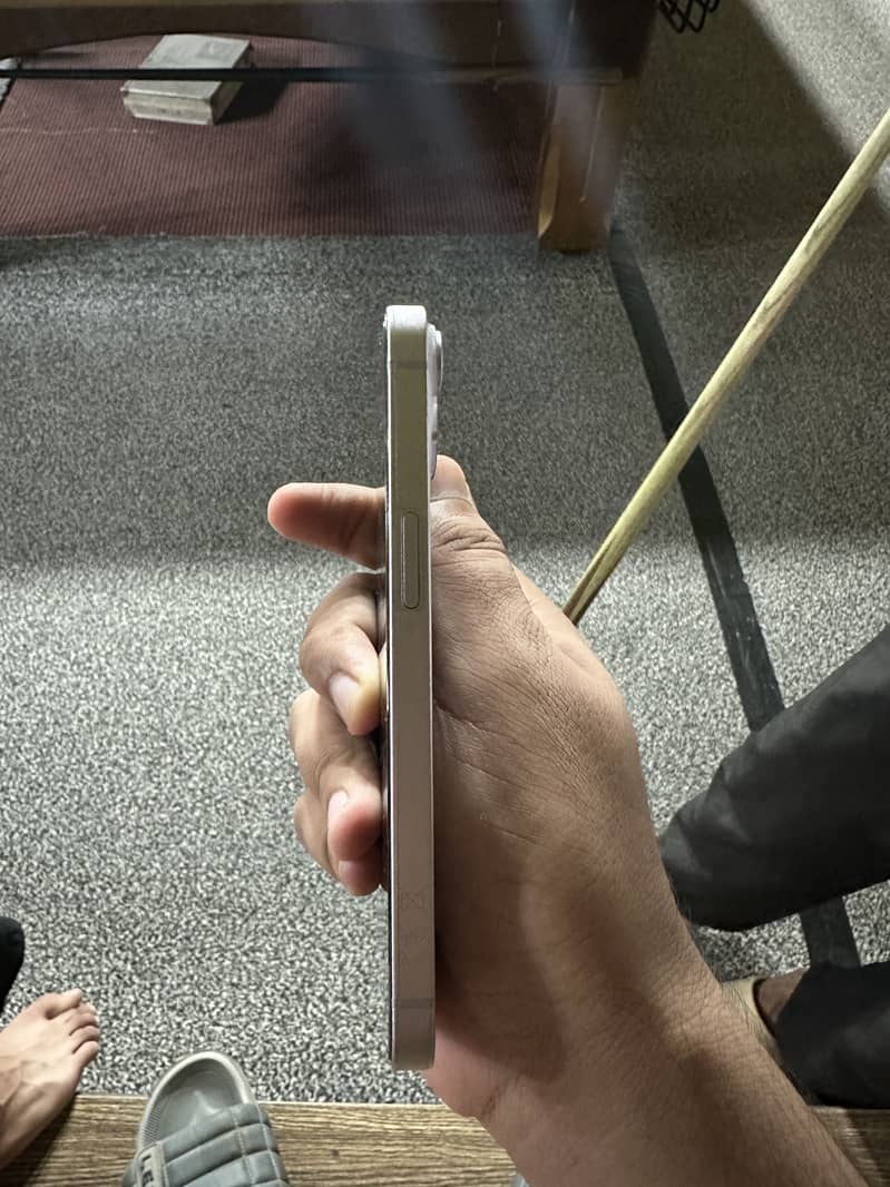 Apple iPhone 14 2