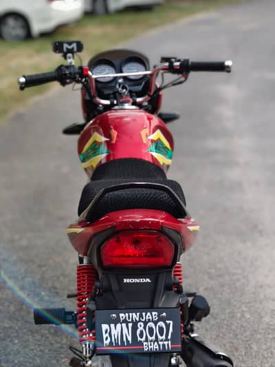 Honda CB 125F 2025