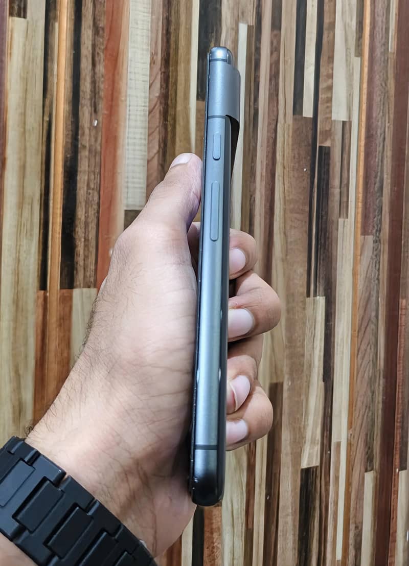 Google Pixel 8 3