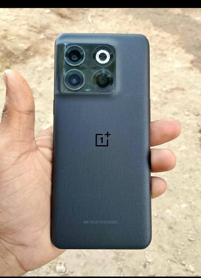 One Plus 10T 1