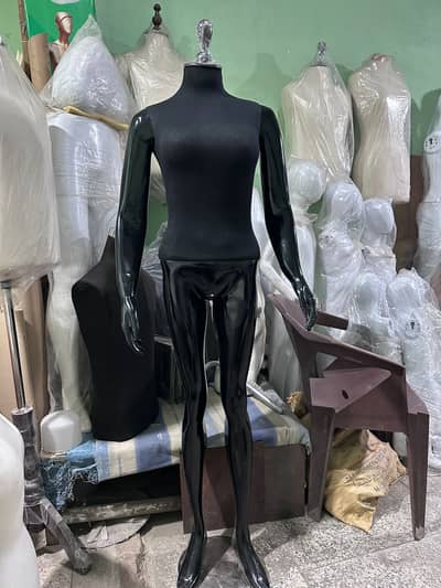 Dummy statue