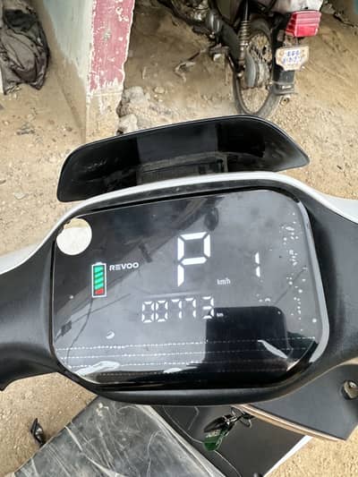 ReVoo A11 (graphine battery)