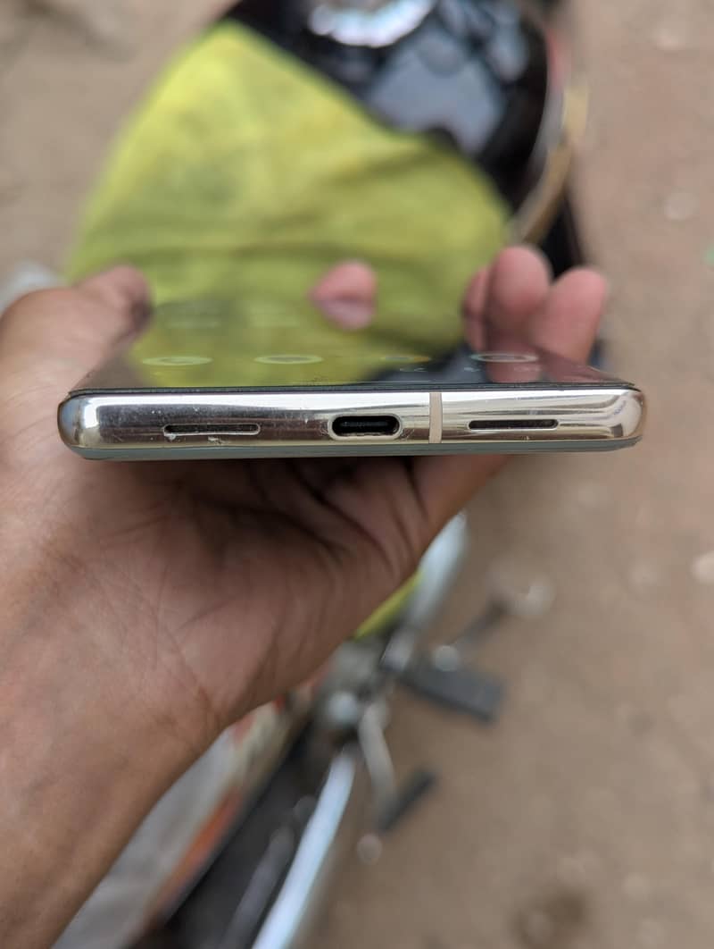 Google Pixel 7 Pro 0
