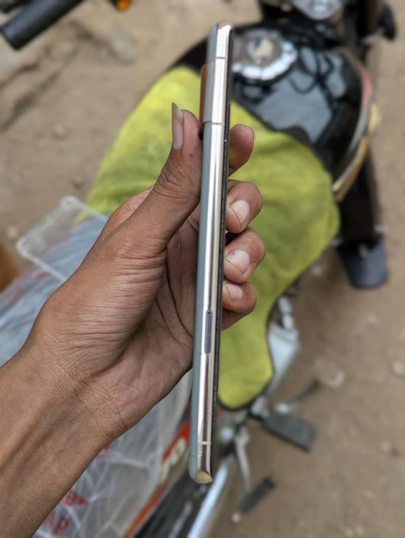 Google Pixel 7 Pro 2