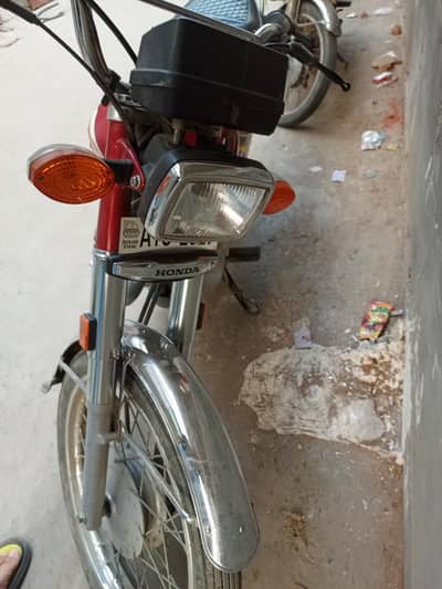 Honda 125 all is ok 10 /10