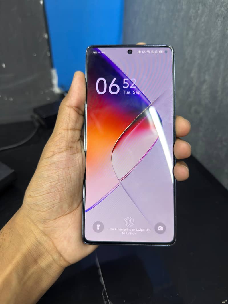 Infinix Note 40 5