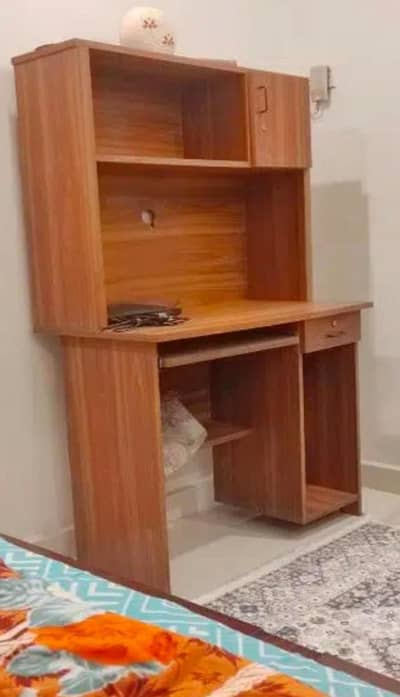 Cumputer And Study Table Urgent For Sale