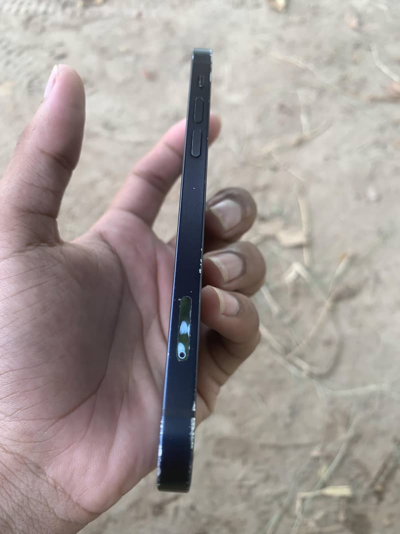 Apple iPhone 12 8
