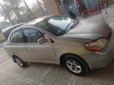 Toyota Platz 2001