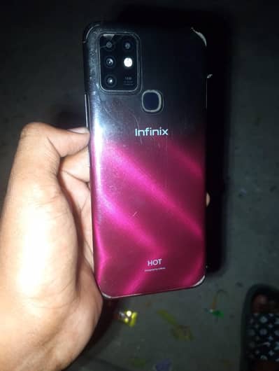 INFINIX HOT 10S 4/128 URGENT SALE