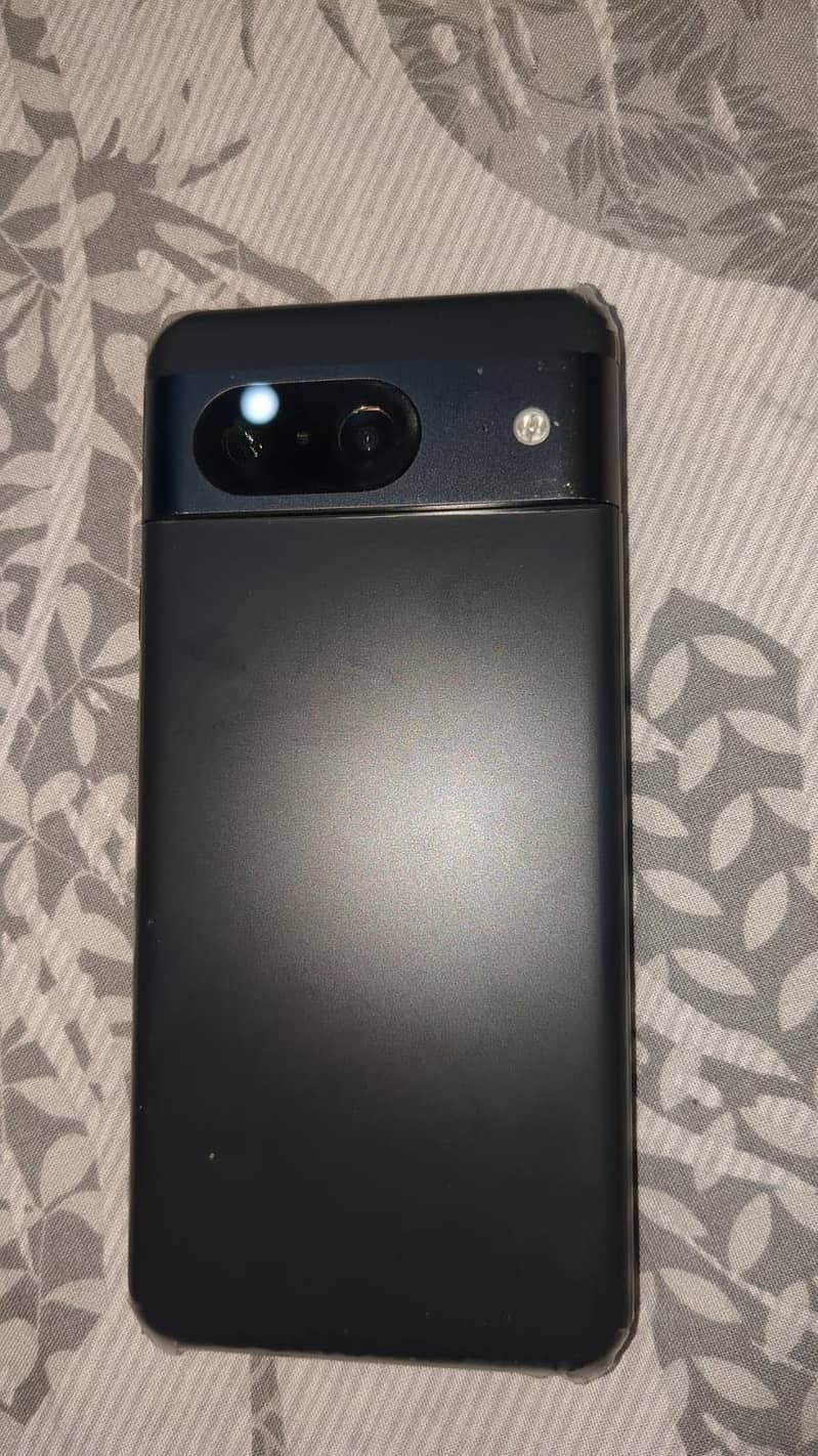 Google Pixel 8 1