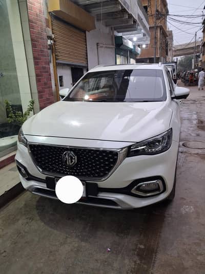 MG HS 2022