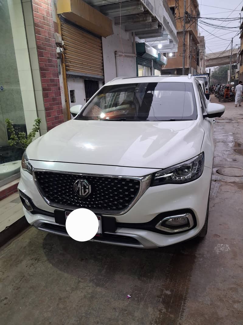 MG HS 2022 0