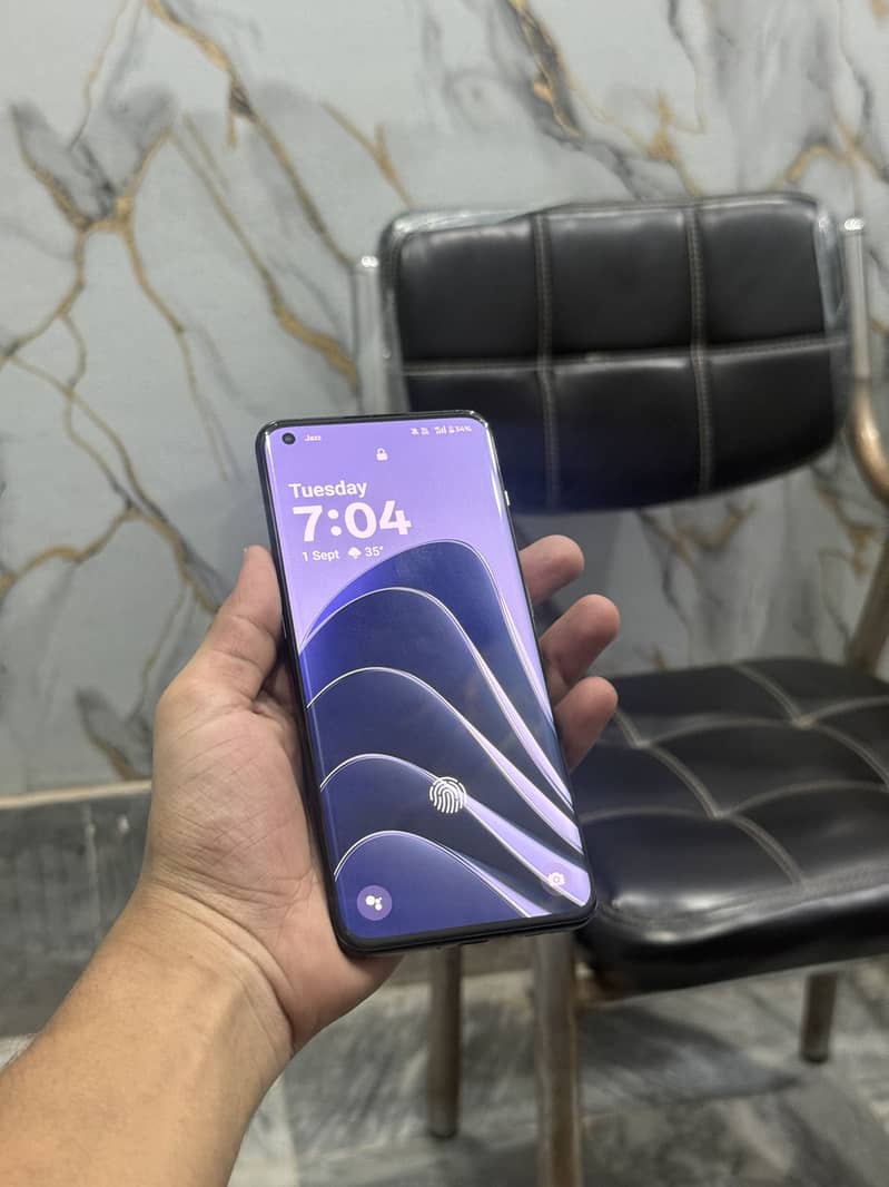 One Plus 10 Pro 1