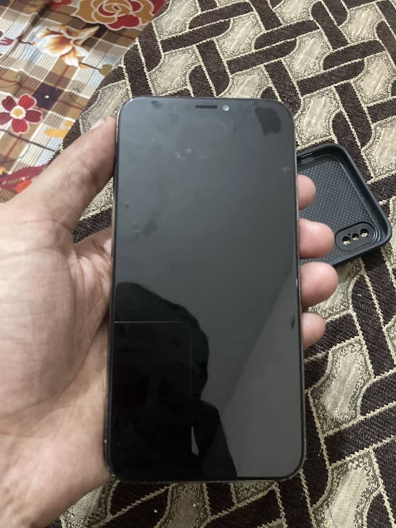 Apple iPhone XS 7