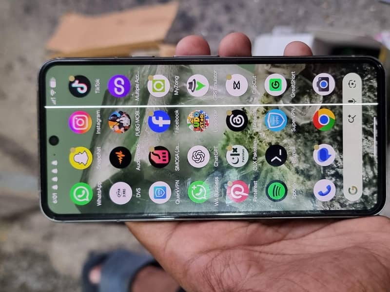 Google pixel 8 3