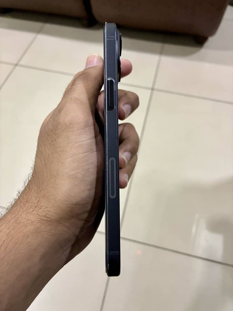 Apple iPhone 15 plus 2