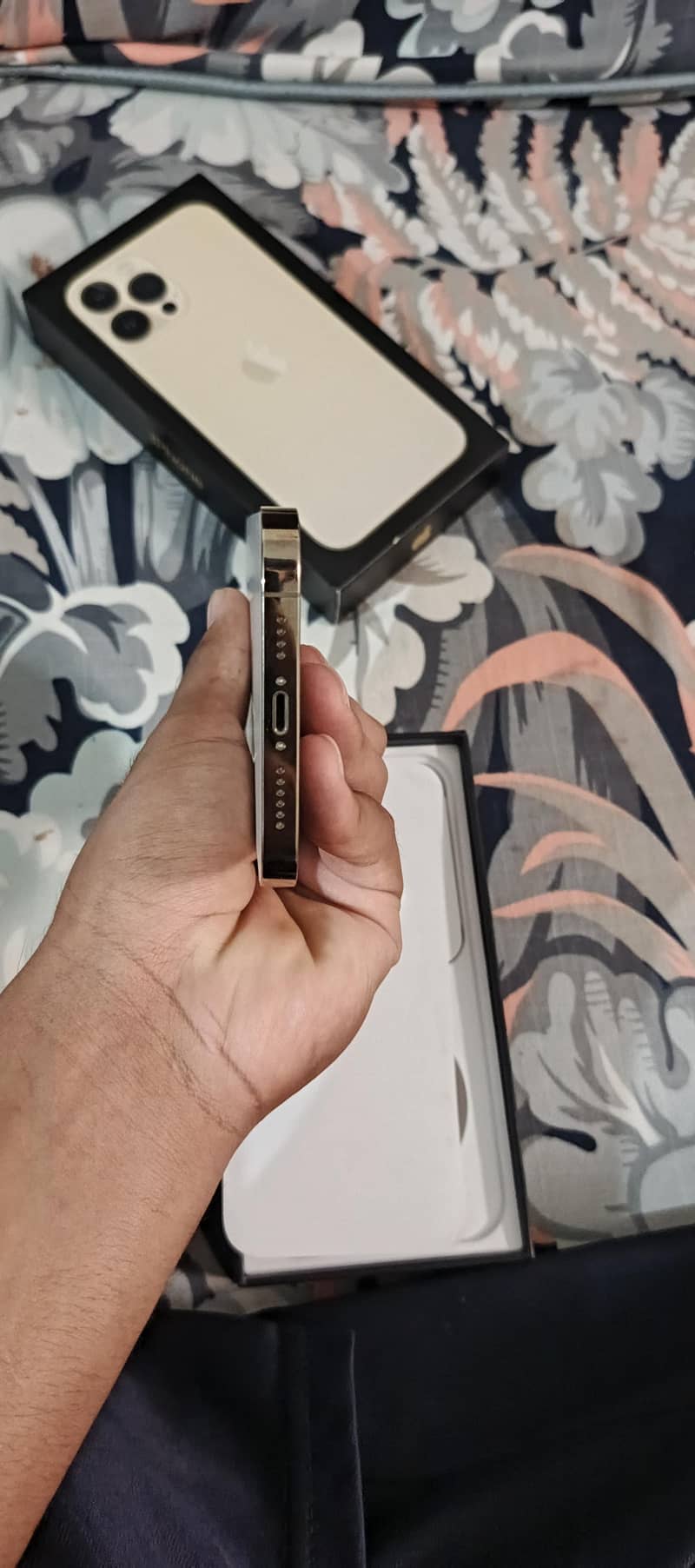 Apple iPhone 13 Pro Max 4