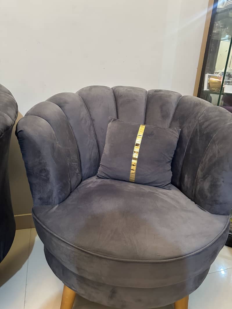 Sofa Set (5 seater + table) 3
