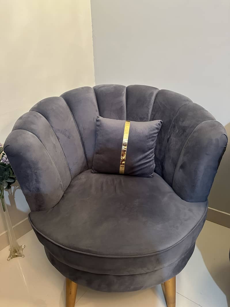 Sofa Set (5 seater + table) 5